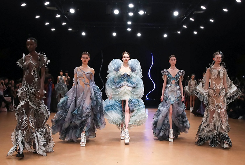 Top 10 luxury clothing brands