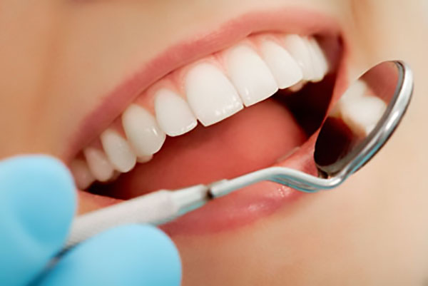 5 Common Cosmetic Dentistry Misconceptions